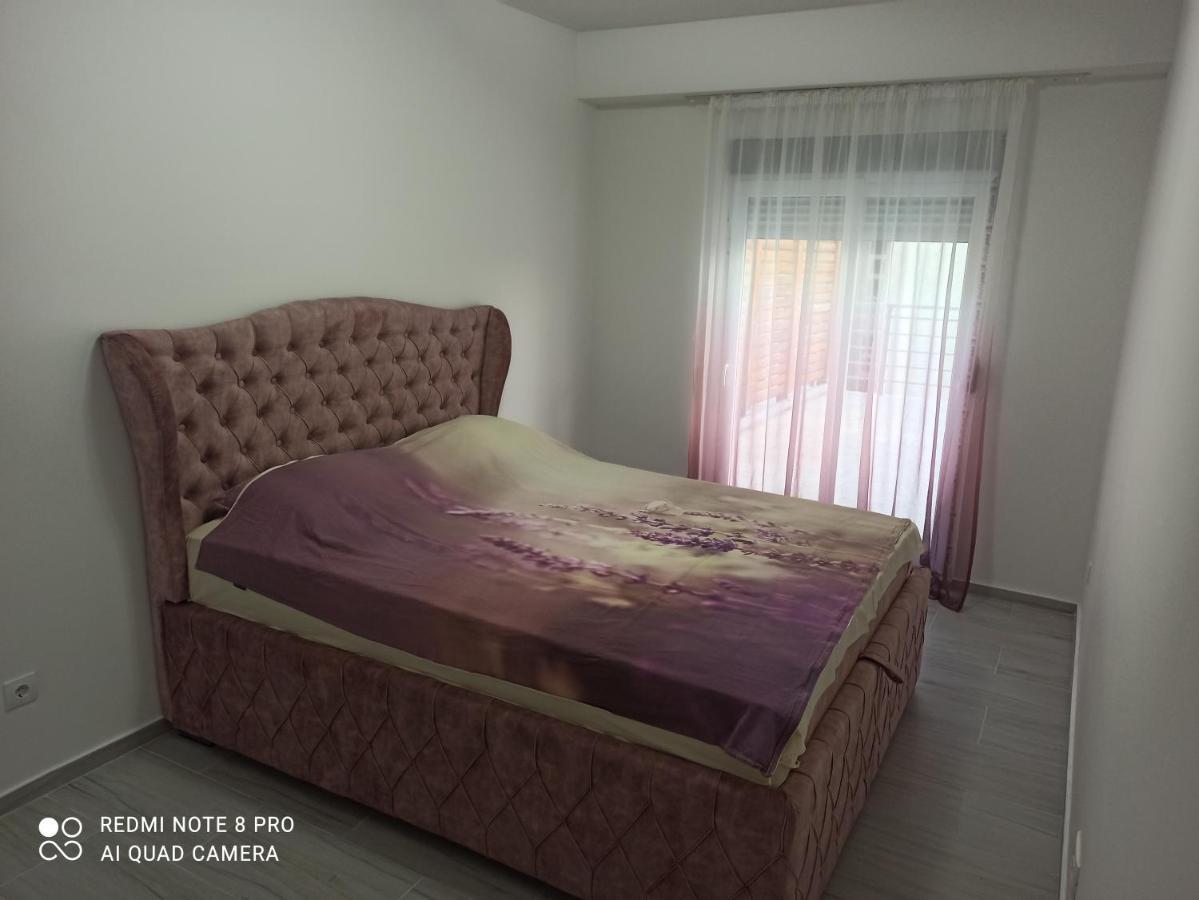Ata Apartmani. Petrovac Екстер'єр фото