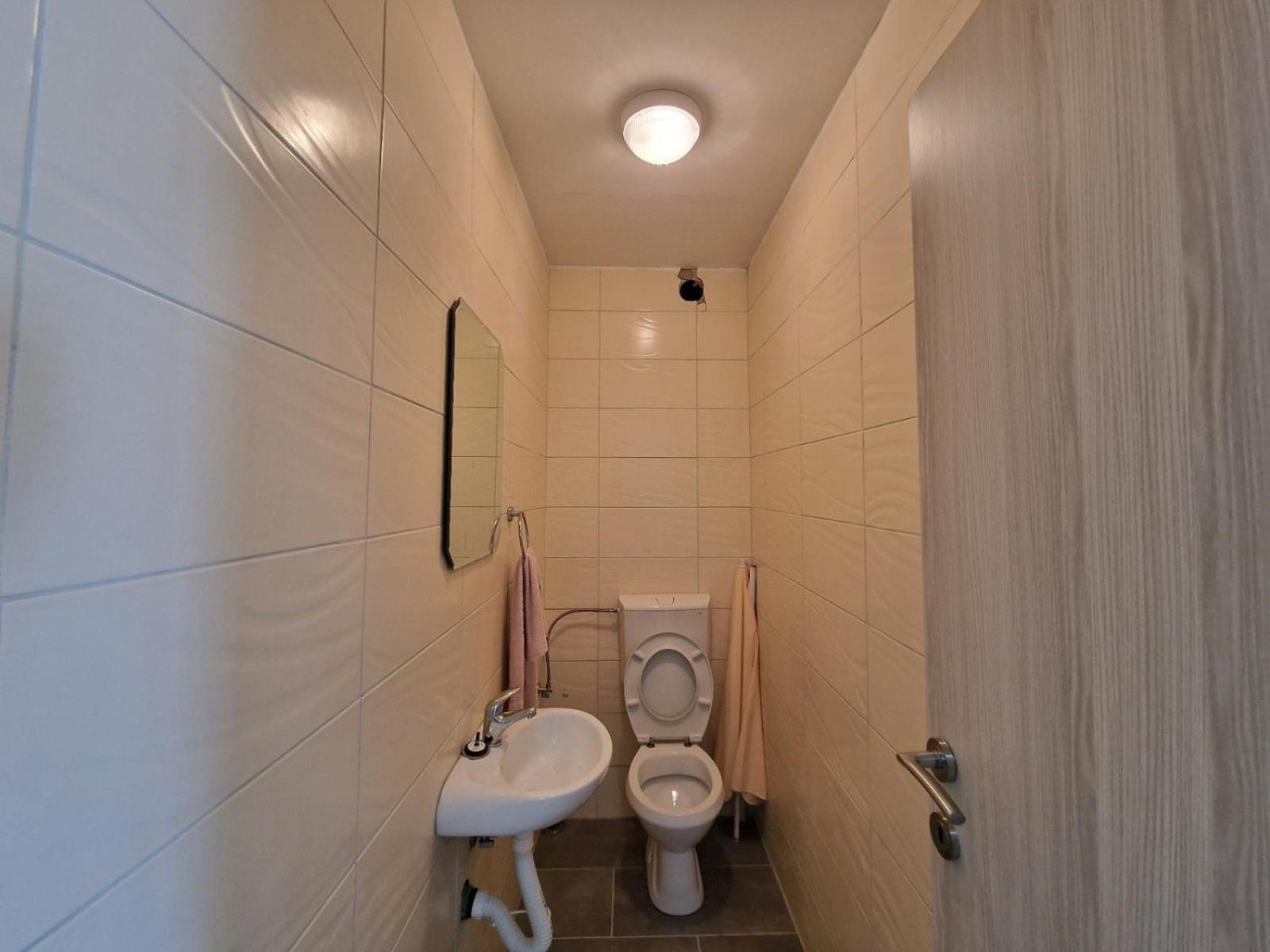 Ata Apartmani. Petrovac Екстер'єр фото