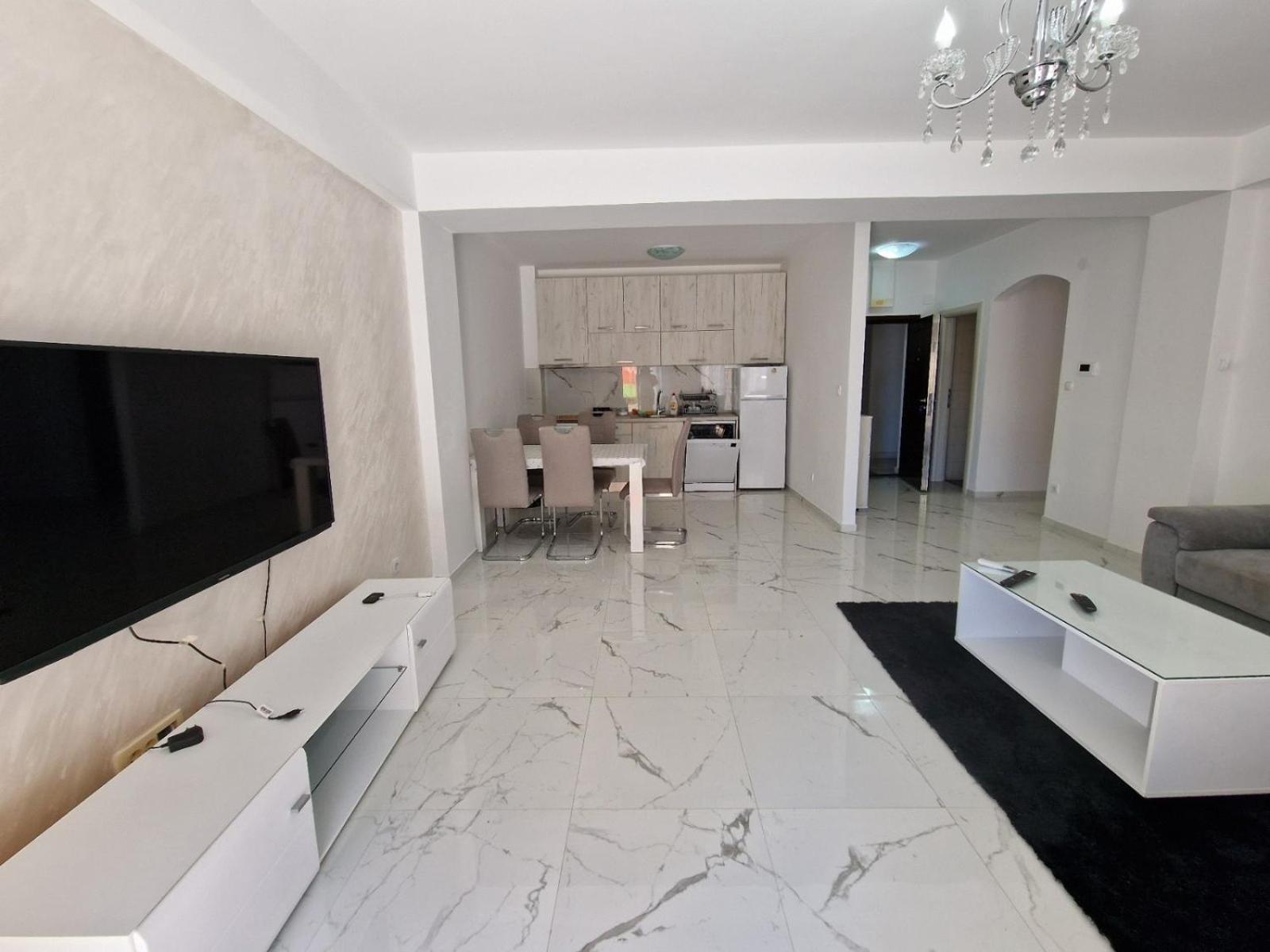 Ata Apartmani. Petrovac Екстер'єр фото